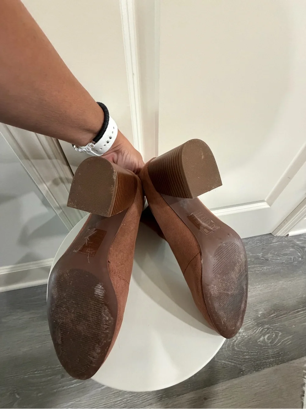 Qupid Women's Suede Ankle Booties in Chestnut Brown
